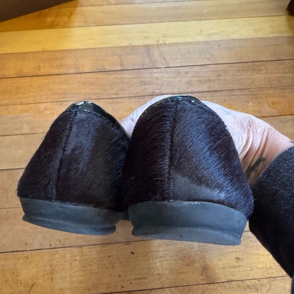 Franco Sarto Black and Gold Quilted Flats - Picture 11 of 13